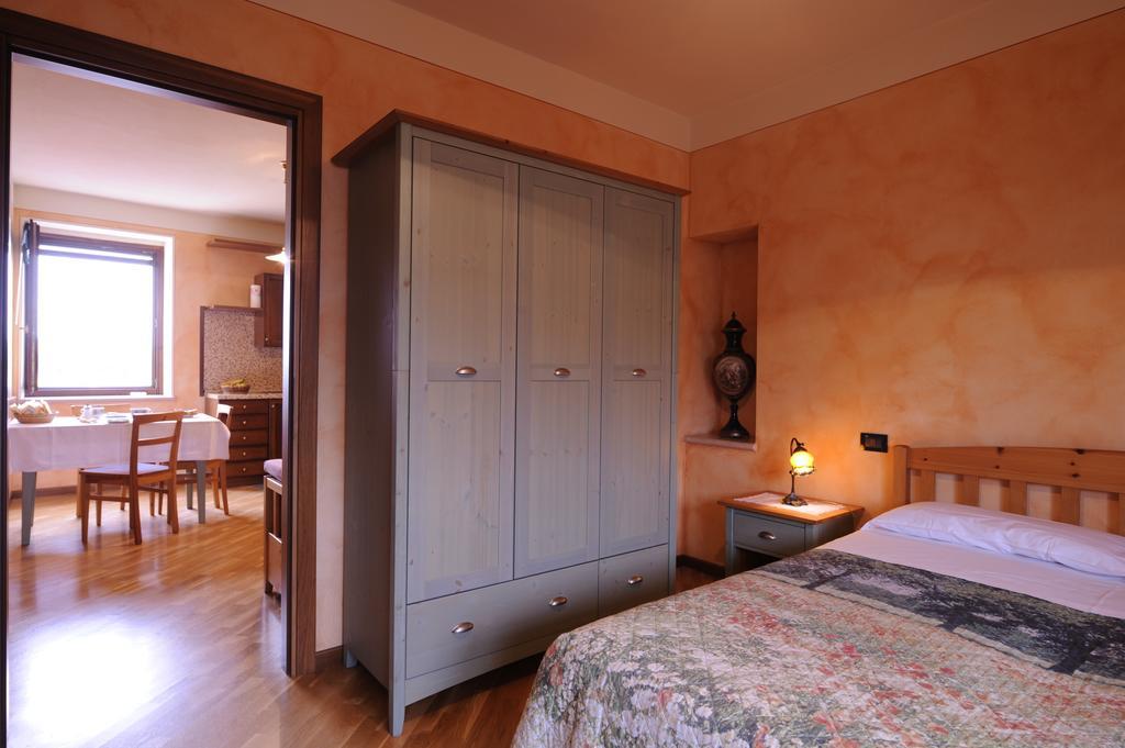 Agriturismo Gian Galeazzo Visconti ξενώνας Valeggio sul Mincio Δωμάτιο φωτογραφία